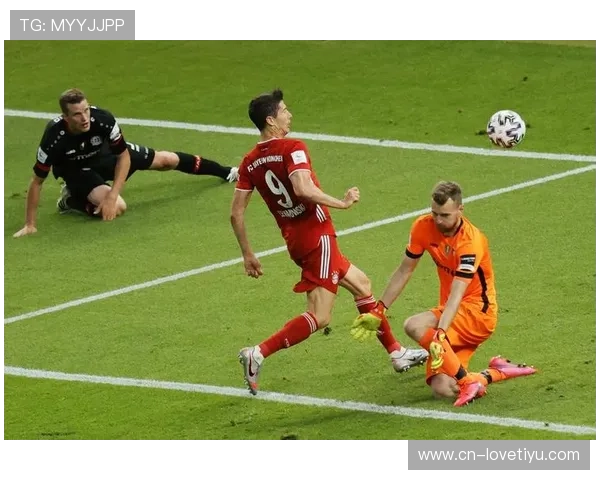 拜仁慕尼黑险胜柏林联合晋级德国杯八强莱万助攻制胜